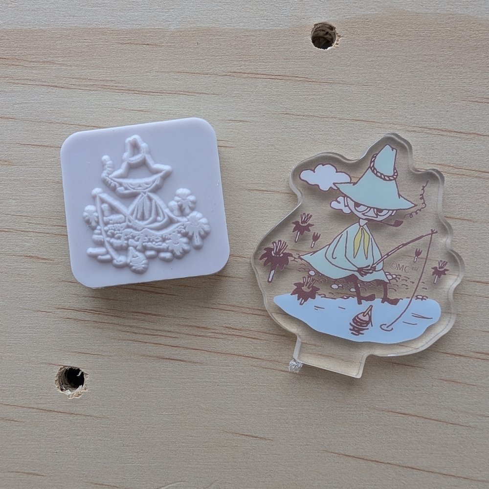 (new) Snufkin acrylic stamp and desktop Decor display